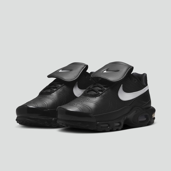 Nike Air Max Plus Tiempo-Fusion: The Combination of Football